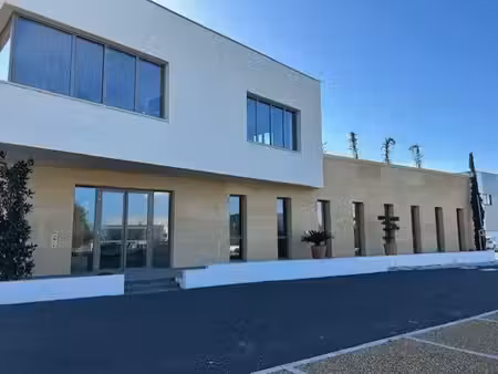 location bureaux lançon-provence 13680 144m² à 340m²