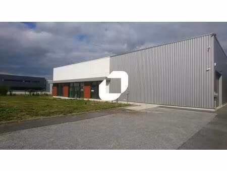 location commerce 650 m²
