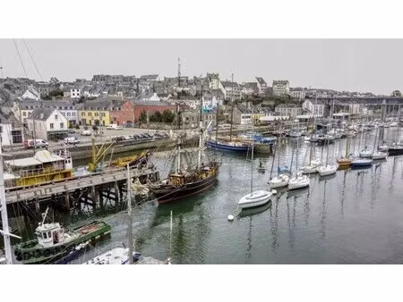 location commerce douarnenez 29100 218m²