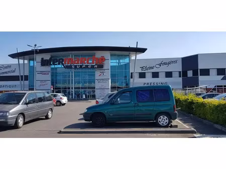 location commerce pleine fougeres 35610 55m²