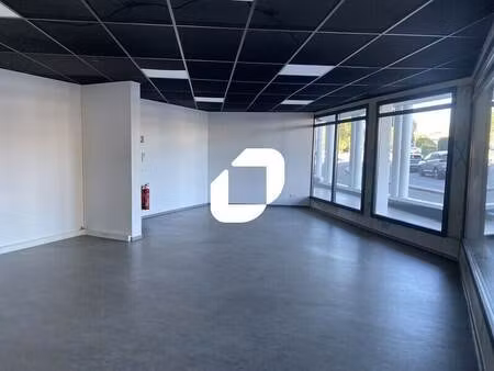 location commerce talence 33400 115m²