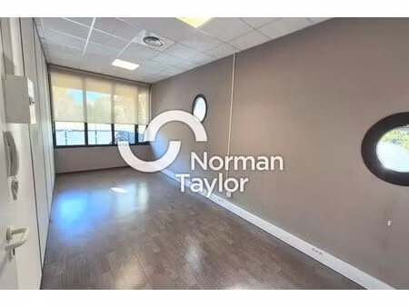 vente bureaux 105 m²