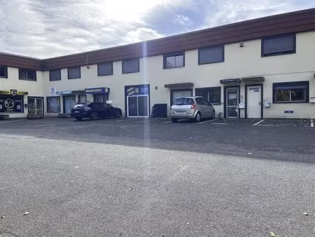 location bureaux 110 m²