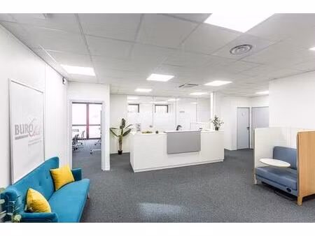 location bureaux 14 m² à 48 m²
