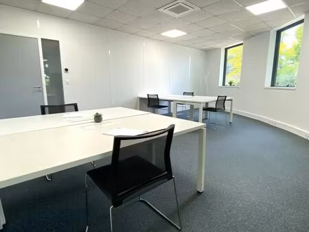 location bureaux 14 m² à 69 m²