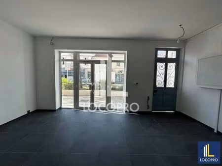 location commerce cannes la bocca 06150 95m²