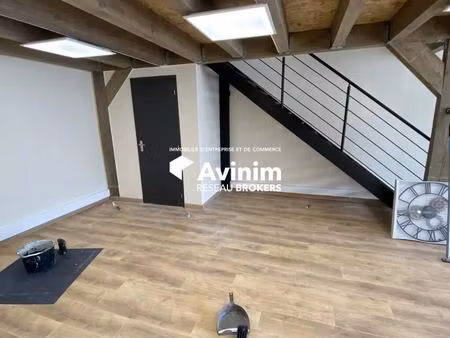 location commerce crozet 01170 70m²