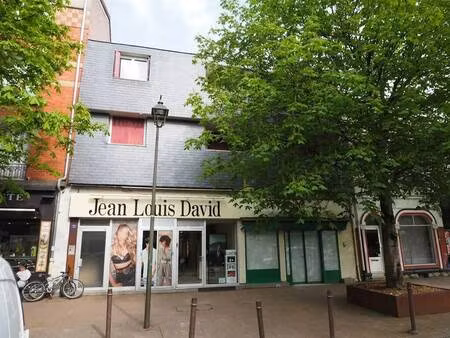 location commerce 282 m²