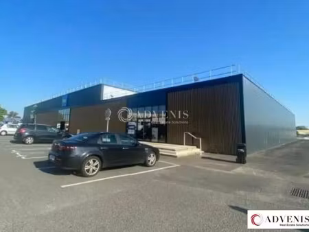 location commerce 572 m²