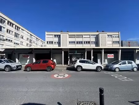 location commerce le havre 76600 469m²