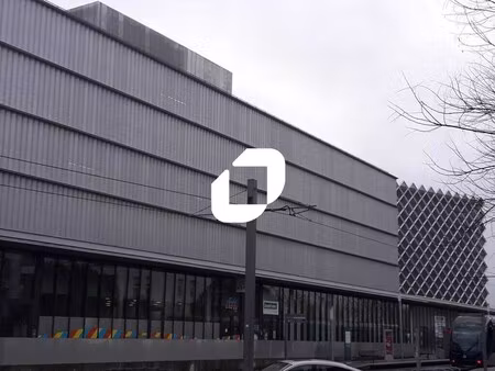 location commerce lormont 33310 160m²