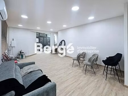 location commerce 45 m²