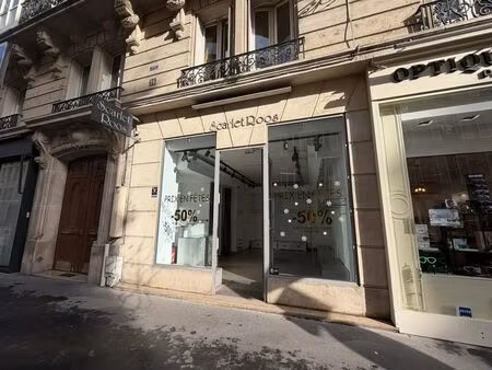 vente commerce 48 m²