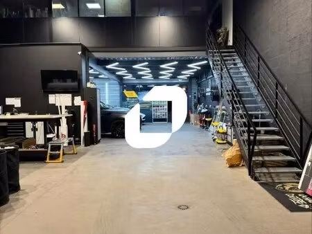 location commerce orvault 44700 286m²