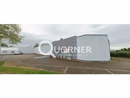 location commerce 1 100 m²