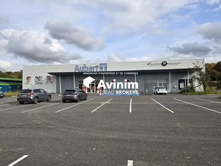 location commerce 1 142 m²