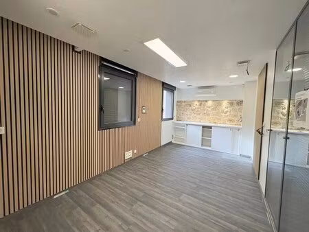 vente commerce 188 m²