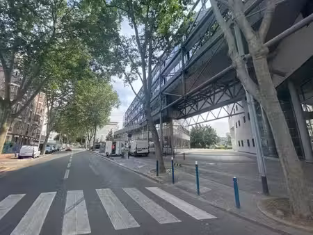 location bureaux aubervilliers 93300 650m²