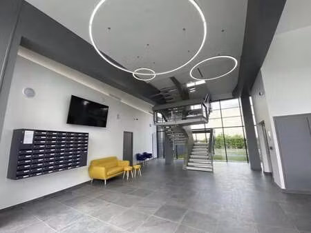 location bureaux 25 m² à 146 m²