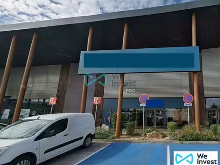 location commerce 354 m²