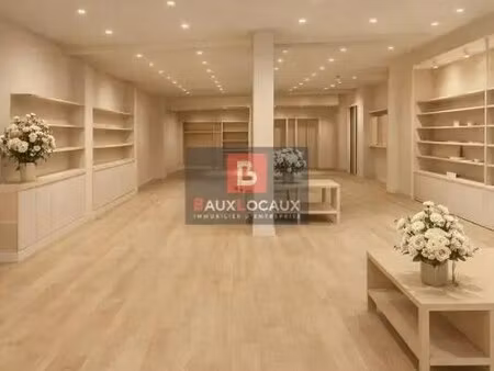 location commerce eguilles 13510 322m²