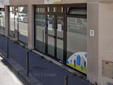 location commerce paris 75014 229m²