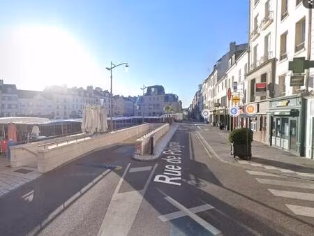 location commerce saint-germain-en-laye 78100 52m²