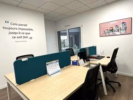 location commerce 58 m²