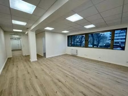 vente bureaux 104 m²