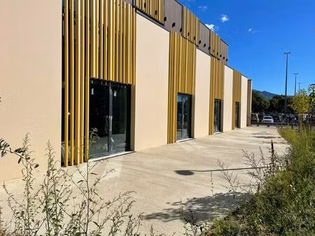 location commerce aubagne 13400 90m² à 1230m²
