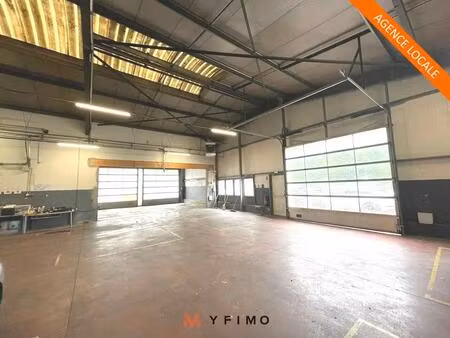 location commerce 1 214 m²