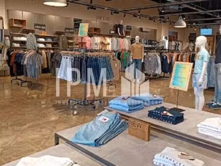 location commerce istres 13800 500m²