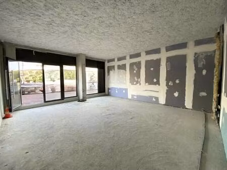 location commerce le cannet 06110 42m²
