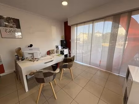 location commerce le mans 72100 76m²