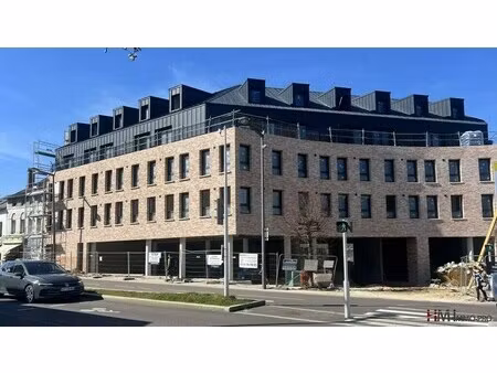 location commerce 265 m²