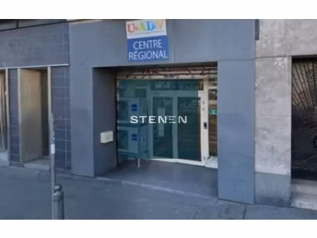 location commerce marseille 13006 211m²