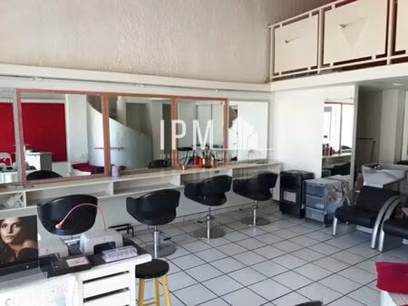 location commerce 41 m²