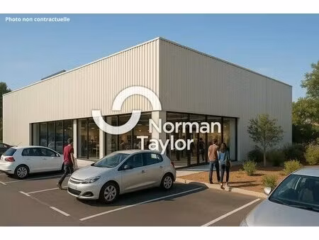 location commerce 300 m² à 840 m²