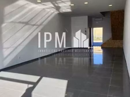 location commerce peyrolles-en-provence 13860 105m²