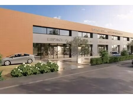 location commerce 183 m²