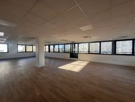 vente bureaux 335 m²