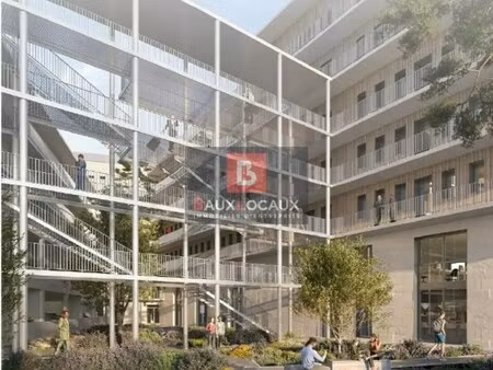location commerce avignon 84000 230m²