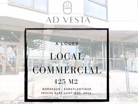location commerce 425 m²