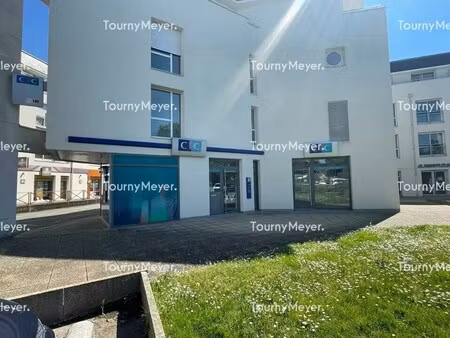 location commerce cesson sevigne 35510 150m²