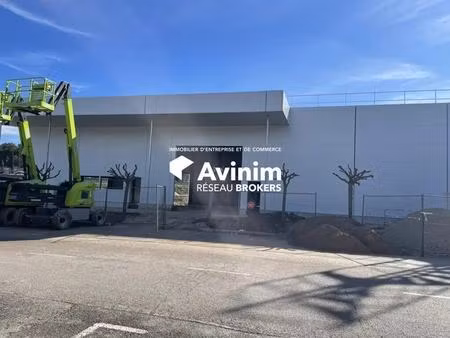 location commerce 550 m²