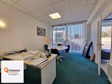 vente bureaux 82 m²