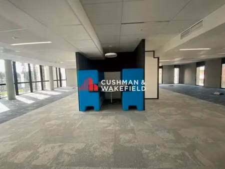 vente bureaux 750 m²