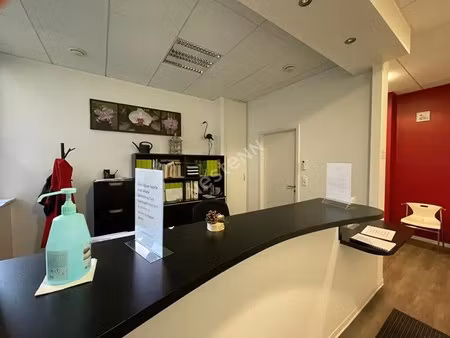 vente bureaux 136 m²