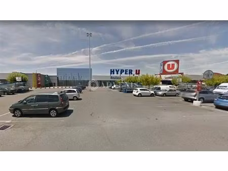 location commerce 285 m²