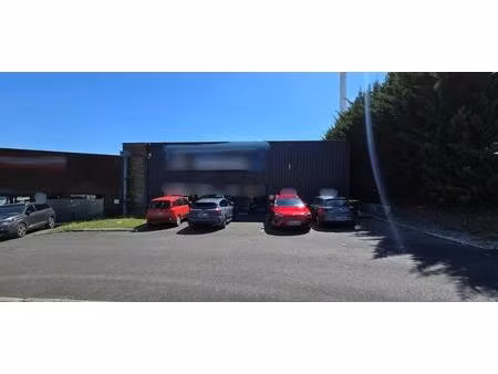 location commerce 387 m²